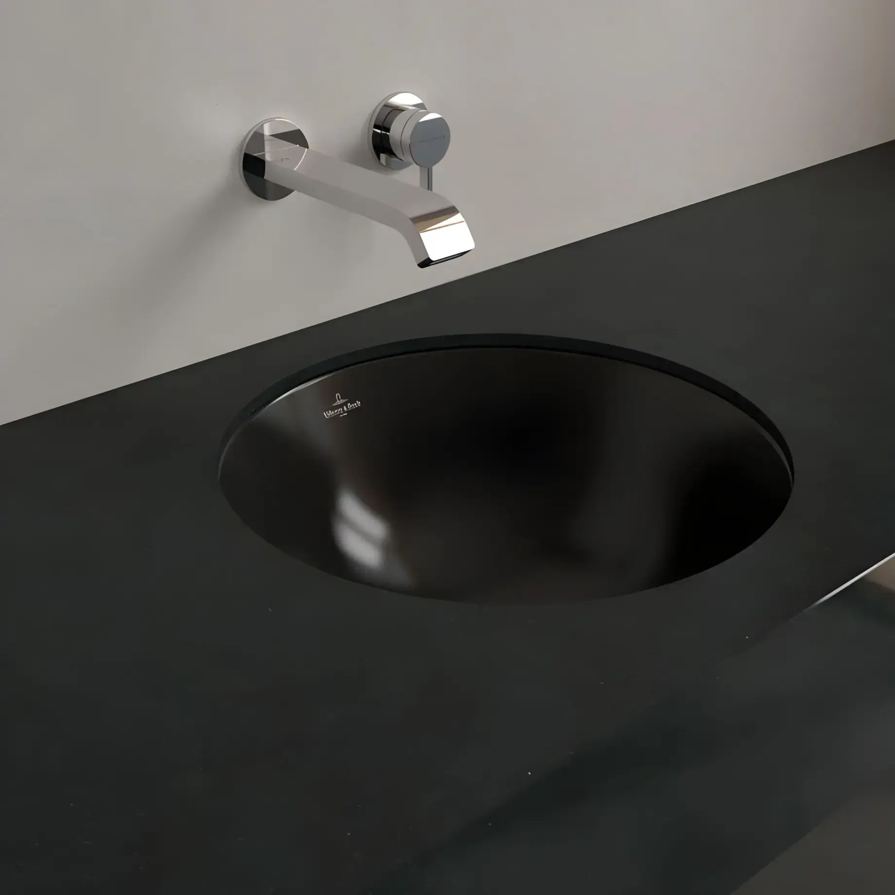 Умивальник Loop & Friends Villeroy & Boch 4A5201R7 Pure Black CeramicPlus — бічний ракурс