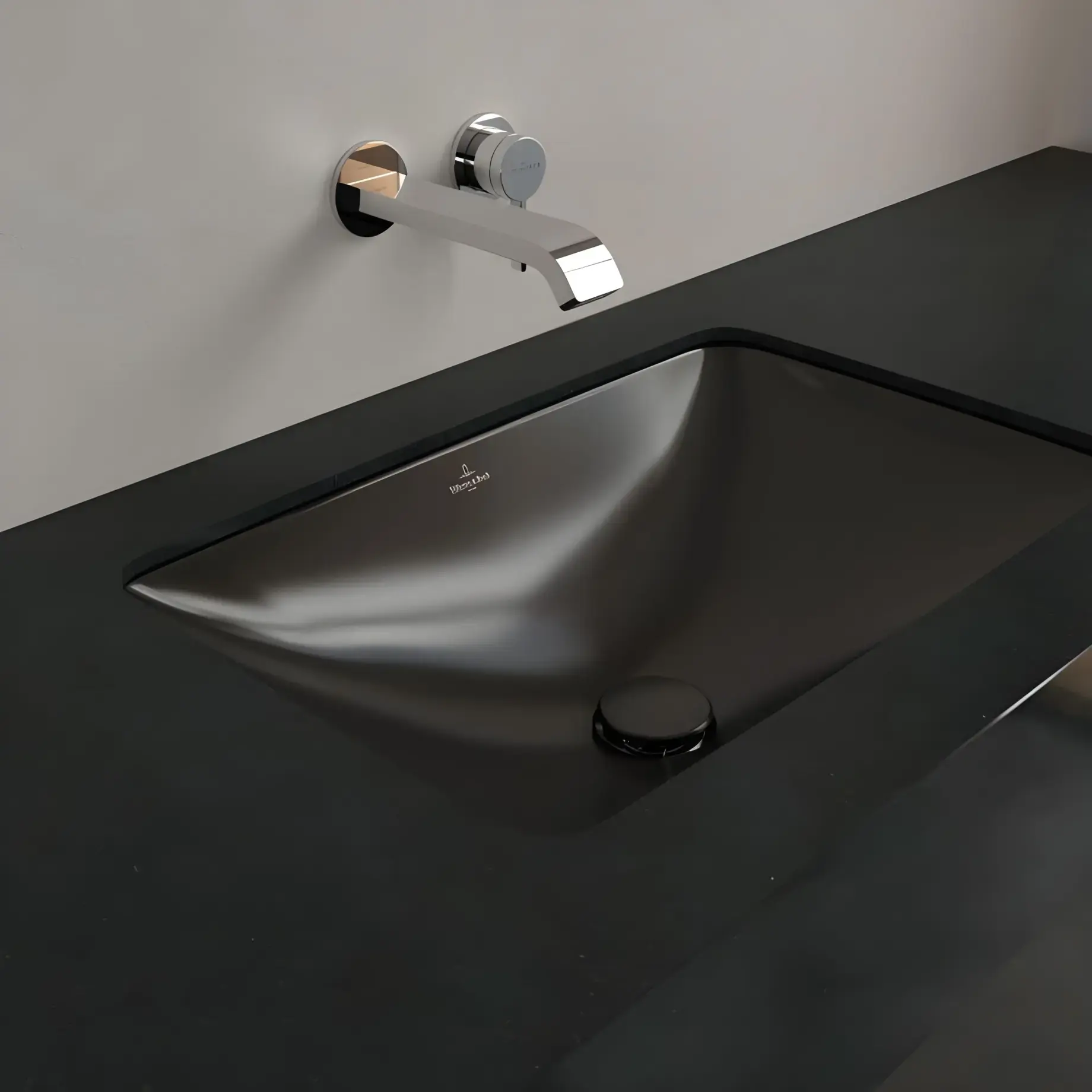 Умивальник Loop & Friends Villeroy & Boch 4A5701R7 Pure Black CeramicPlus — вид згори