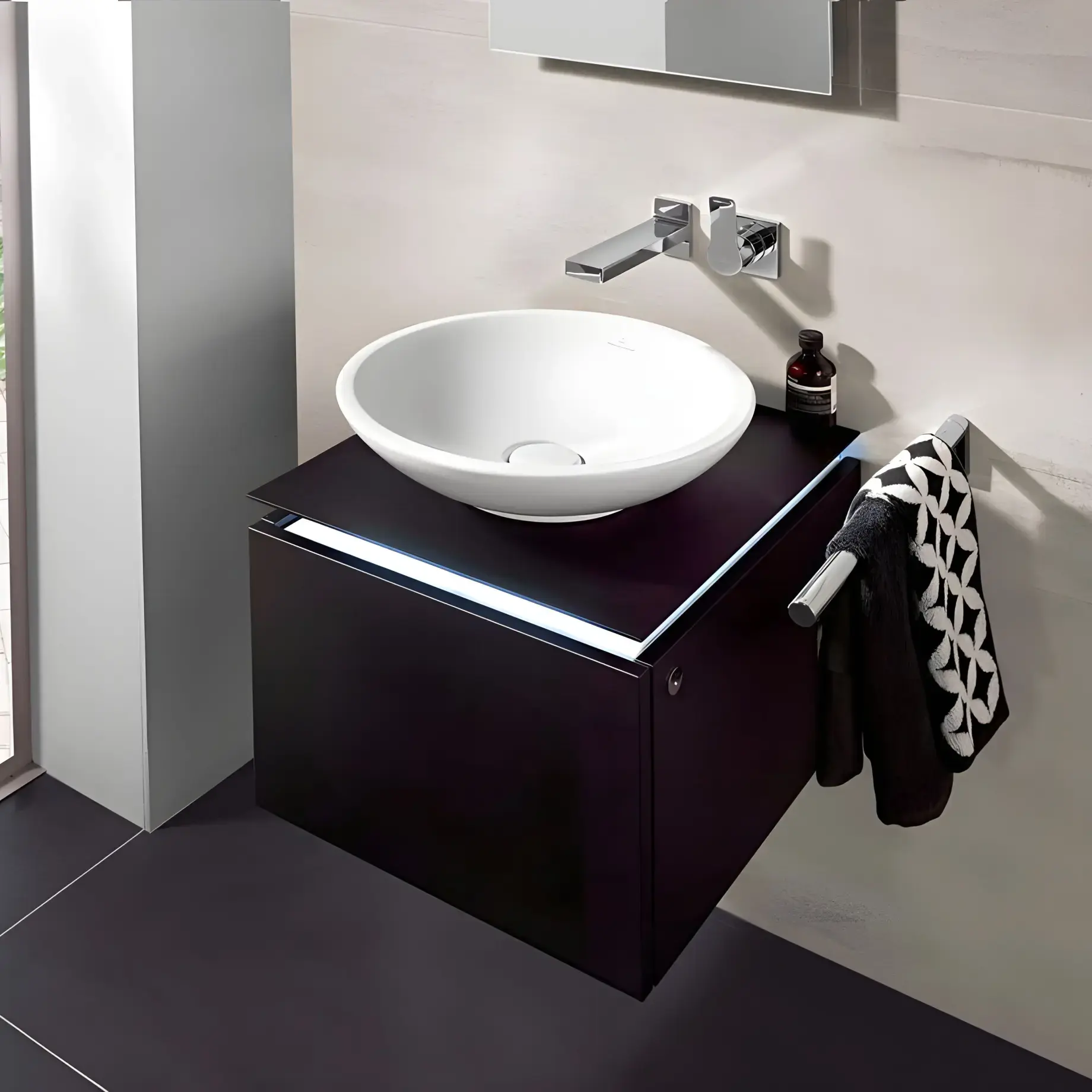 Умивальник Loop & Friends Villeroy & Boch 51440001 — вид спереду