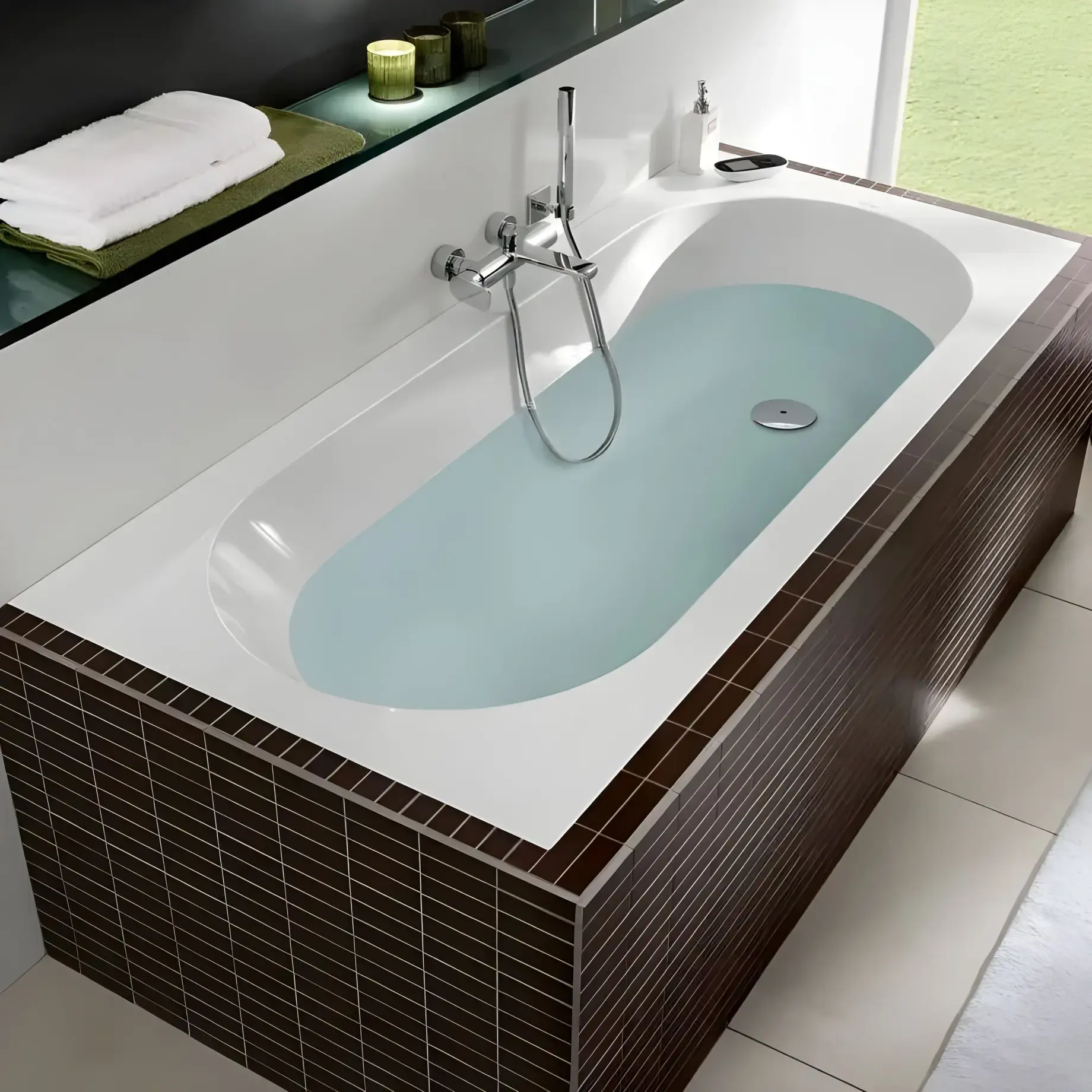 Ванна Oberon Villeroy & Boch UBQ177OBE2V-01 Alpine White 170 х 70 см — вид ззаду
