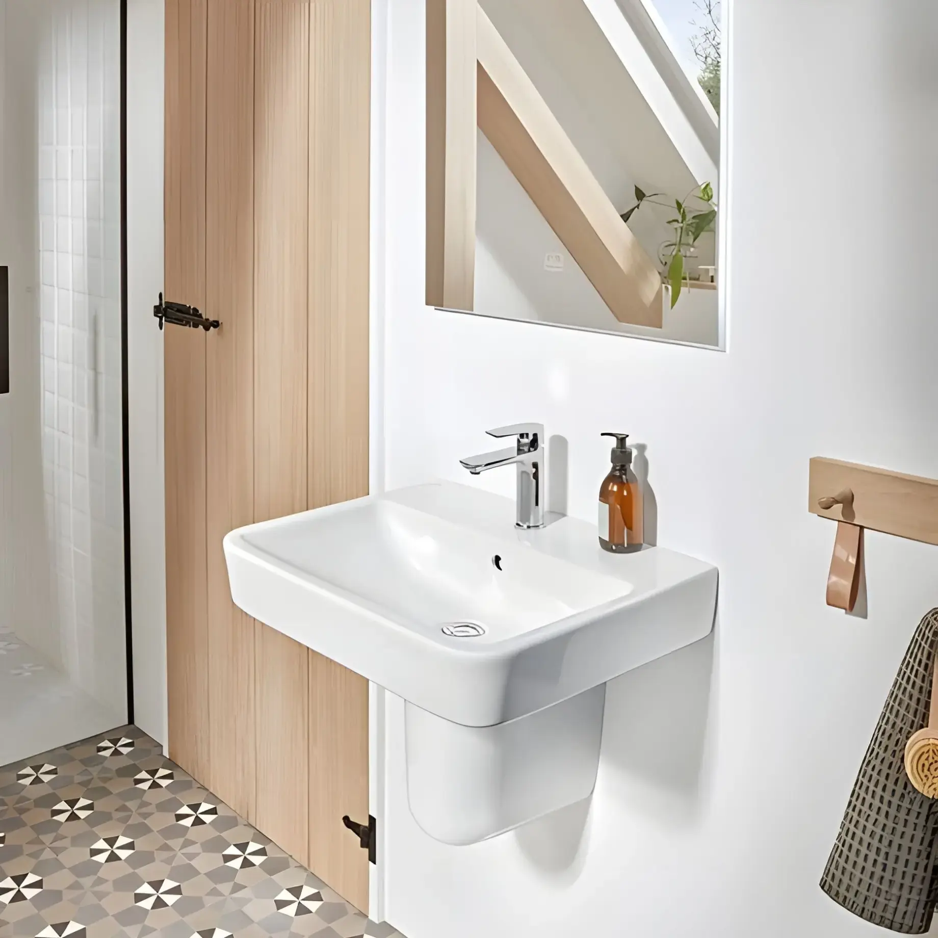 Умивальник O.novo Villeroy & Boch 4A416001 — вид ззаду