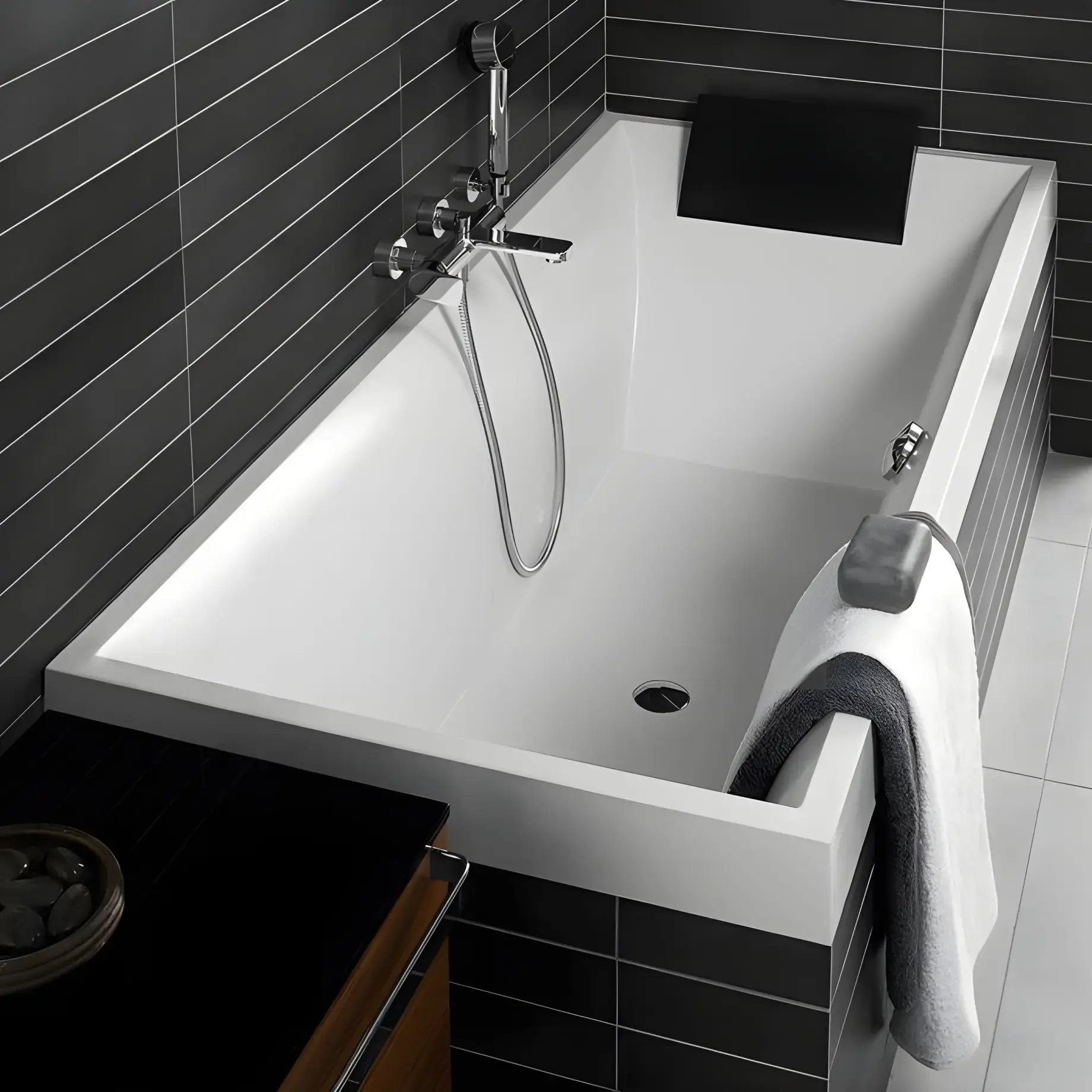 Ванна Squaro Villeroy & Boch UBQ170SQR2V-01 170 х 75 см — вид спереду