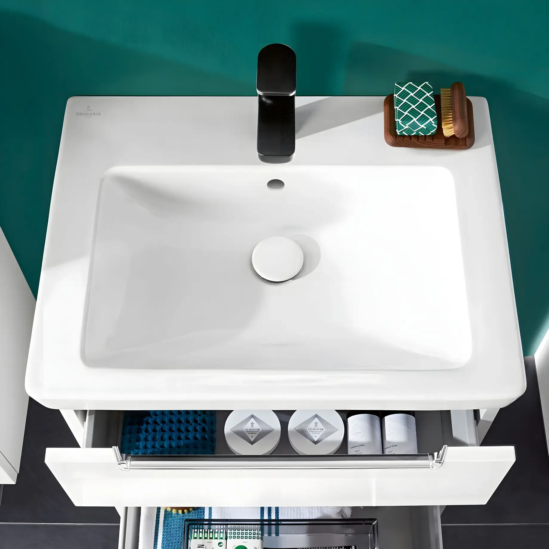 Умивальник Subway 2.0 Villeroy & Boch 7113F001 — вид спереду