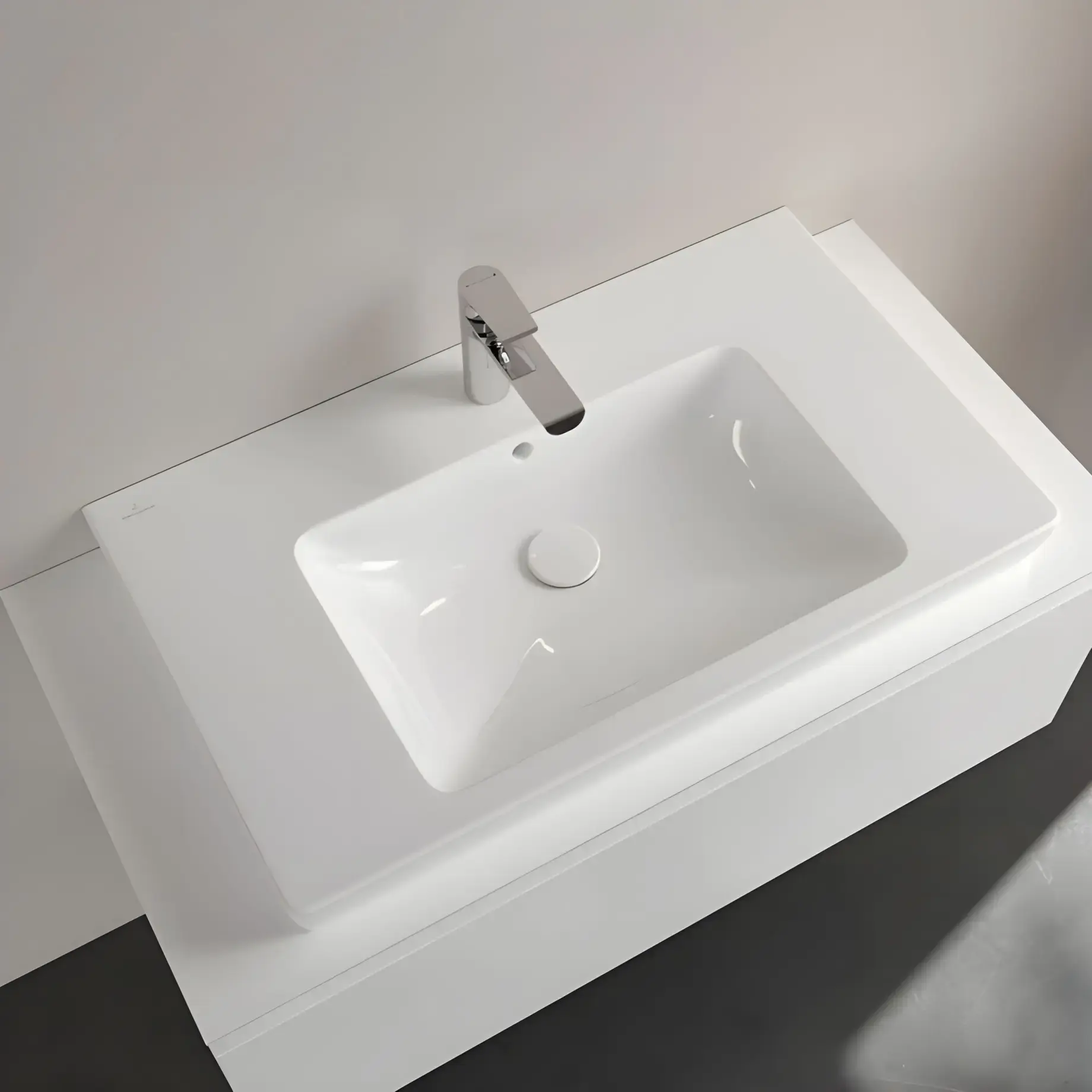 Умивальник Subway 2.0 Villeroy & Boch 71758G01 — вид спереду