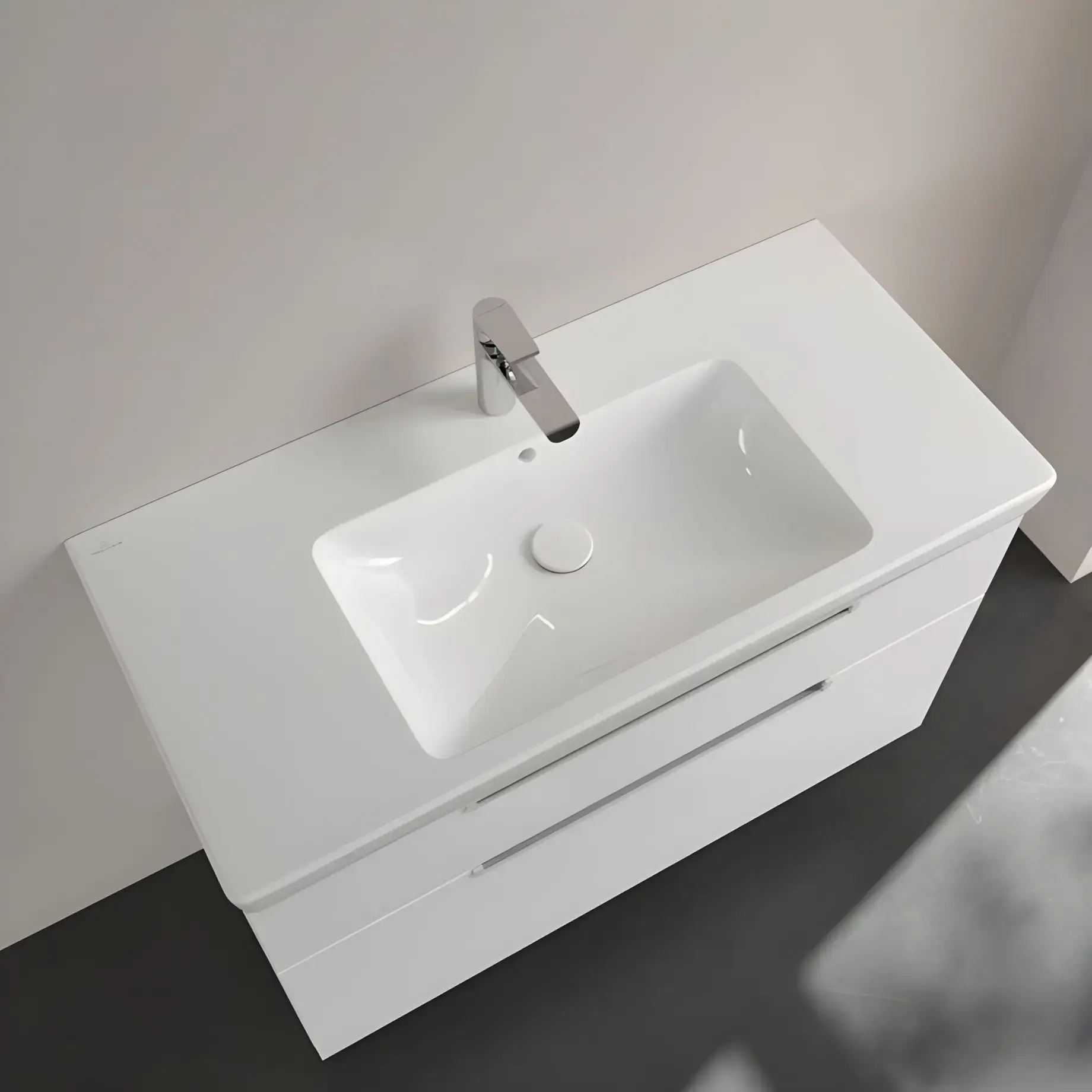Умивальник Subway 2.0 Villeroy & Boch 7175A0R1 Alpine White CeramicPlus — вид всередину
