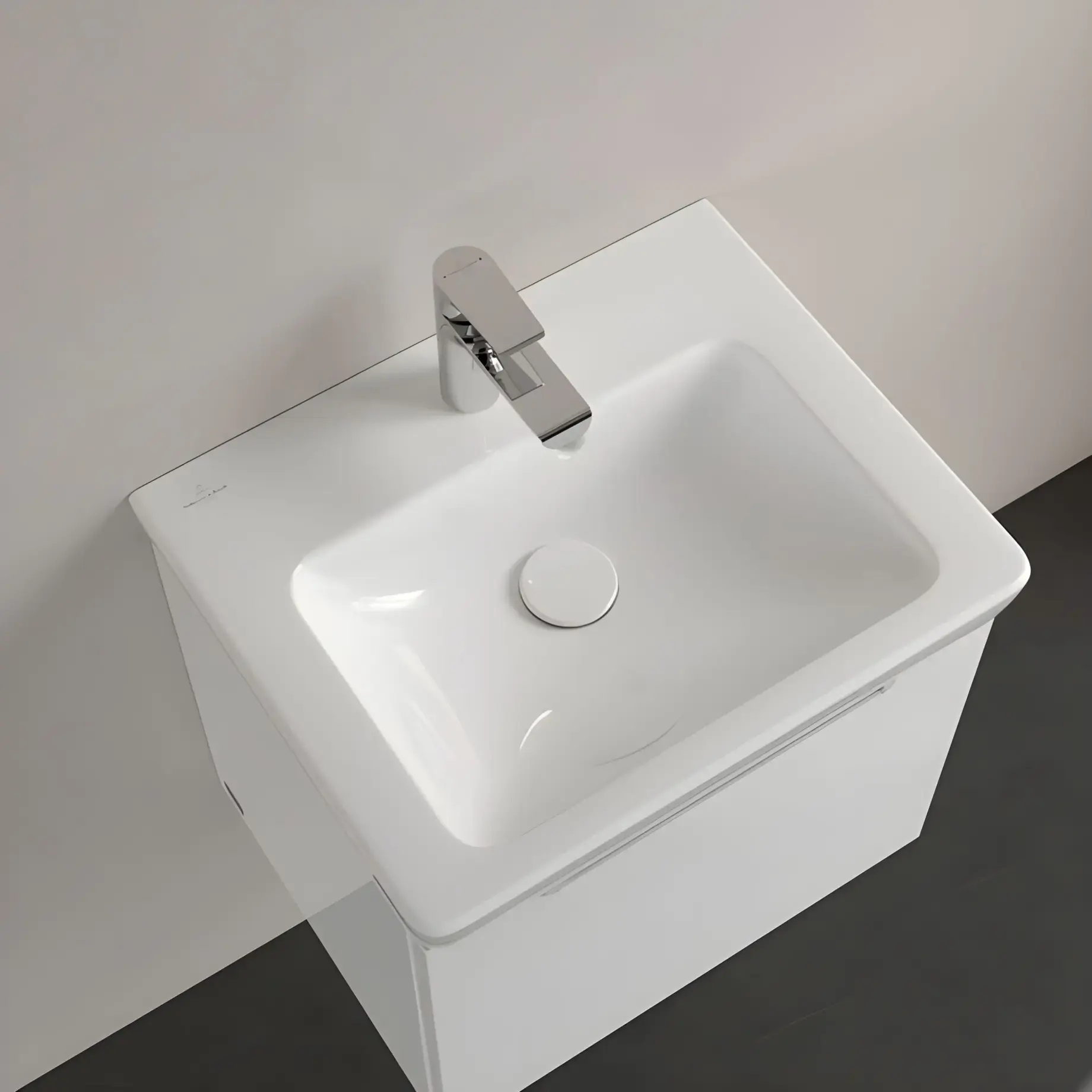 Умивальник Subway 2.0 Villeroy & Boch 7315F0R1 — вид ззаду