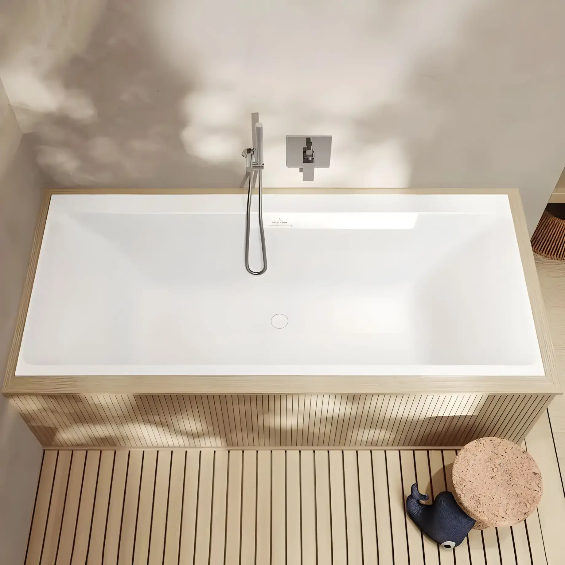 Ванна Subway 3.0 Villeroy & Boch UBQ170SBW2DV-RW White Alpin 170 х 75 см — вид сзади