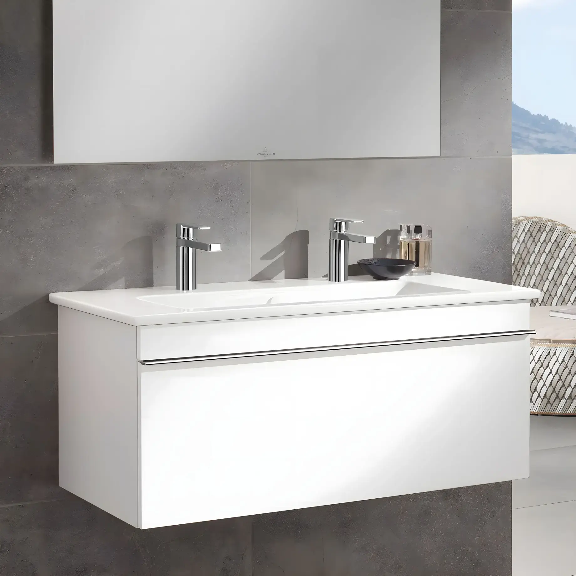 Умивальник Venticello Villeroy & Boch 4104CK01 — вид спереду