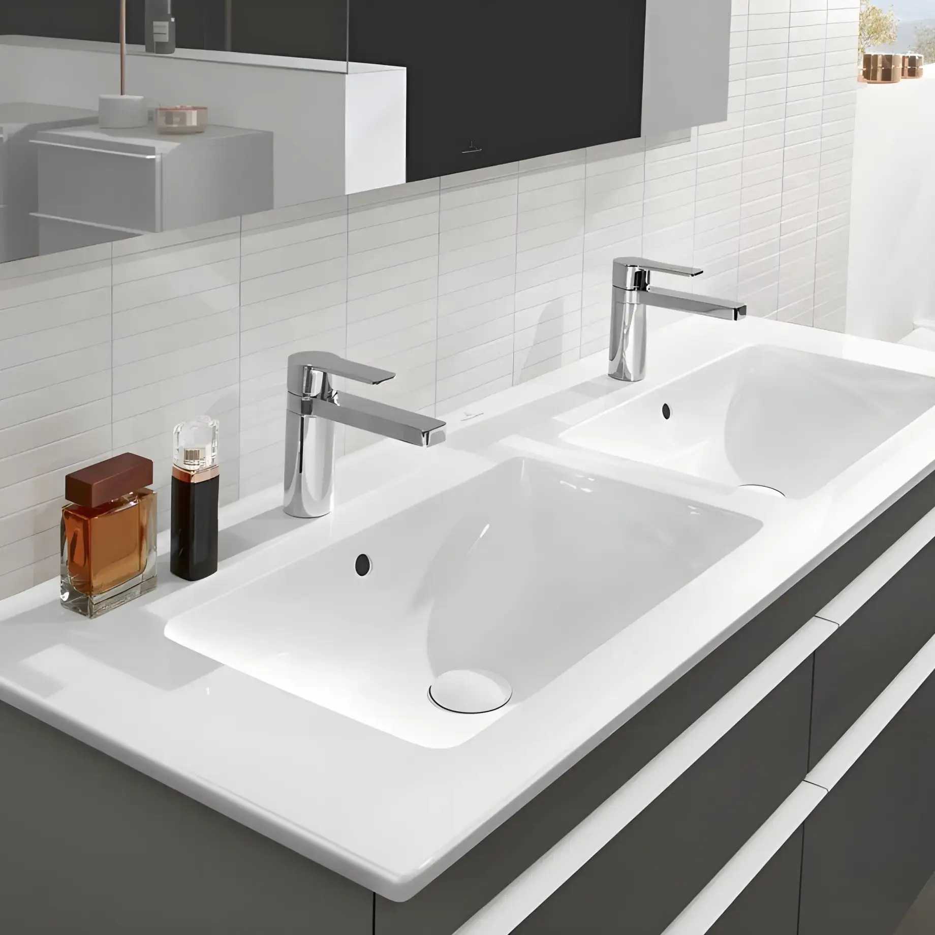 Умивальник Venticello Villeroy & Boch 4111DLRW Stone White CeramicPlus — вид спереду
