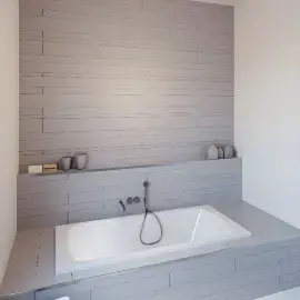 Ванна Comfort S Devit 17075345 — боковой ракурс