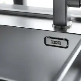 Кухонна мийка Maris MRX 210-50 TL Franke 127.0598.750 — бічний ракурс