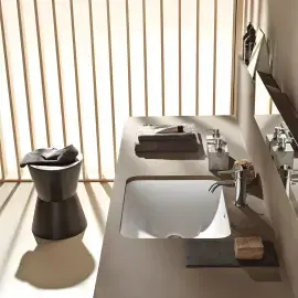 Умивальник VariForm Geberit 500.761.01.2 — бічний ракурс