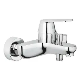 Набір змішувачів для ванни 3 в 1 Eurosmart Cosmopolitan Grohe UA126112M3 — деталь крупним планом