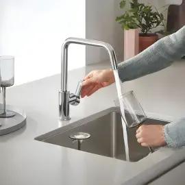 Змішувач для кухні Start Grohe 30470000 Chrome — бічний ракурс