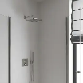 Верхній душ з настінним тримачем Tempesta 250 Cube Grohe 26687000 — бічний ракурс