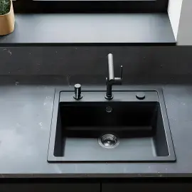 Дозатор миючих засобів A41 Hansgrohe 40438670 Matt Black — вид спереду