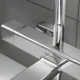 Душова система з термостатом Croma E Hansgrohe 27687000 — вид ззаду