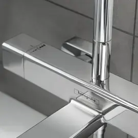 Душова система з термостатом Croma E Hansgrohe 27687000 — ракурс 3/4