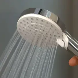 Душова система з термостатом Crometta E Hansgrohe 27281000 — ракурс 3/4