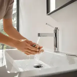 Змішувач для раковини Finoris Hansgrohe 76025000 Chrome — ракурс 3/4