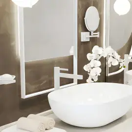 Змішувач для раковини Finoris Hansgrohe 76070700 White Matt — бічний ракурс