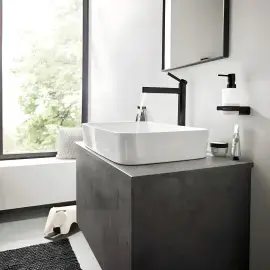 Змішувач для раковини Finoris Hansgrohe 76072670 Matt Black — бічний ракурс