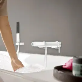 Змішувач для ванни Finoris Hansgrohe 76420700 White Matt — вид спереду