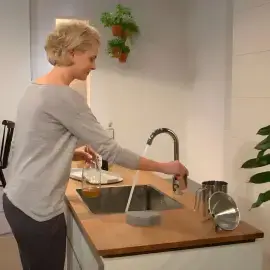 Змішувач для кухні Logis M31 Hansgrohe 71835000 — бічний ракурс