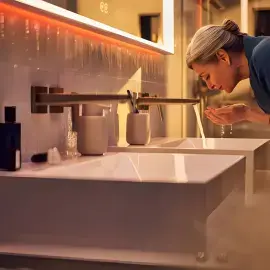 Змішувач для раковини Metropol Hansgrohe 32526140 Brushed Bronze — деталь крупним планом