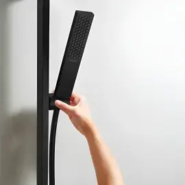 Душовий гарнітур 1jet Pulsify E Hansgrohe 24381670 Matt Black — вид спереду