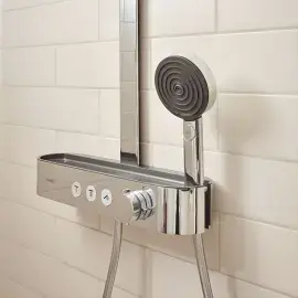Душова система з термостатом Pulsify S Hansgrohe 24241000 Chrome — деталь крупним планом