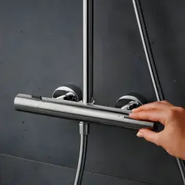 Душова система з термостатом Pulsify S Puro Hansgrohe 24222000 Chrome — ракурс 3/4