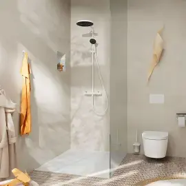 Душова система з термостатом Pulsify S Puro Hansgrohe 24237700 White Matt — вид спереду