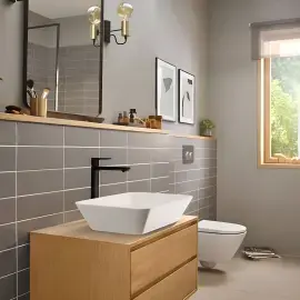 Змішувач для раковини Rebris E Hansgrohe 72581670 Matt Black — вид спереду