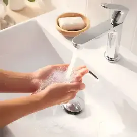 Змішувач для раковини Rebris S Hansgrohe 72520000 Chrome — бічний ракурс