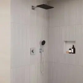 Душова система прихованого монтажу з термостатом Raindance Alive Q Hansgrohe 24620000 — вид спереду