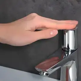 Змішувач для раковини Talis Select E Hansgrohe 71750000 — бічний ракурс