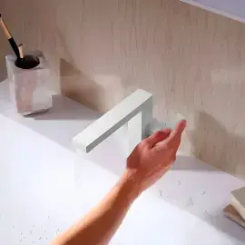 Змішувач для раковини Tecturis E Hansgrohe 73021700 White Matt — вид спереду