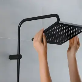 Душова система з термостатом Vernis Shape Hansgrohe 26427670 — бічний ракурс