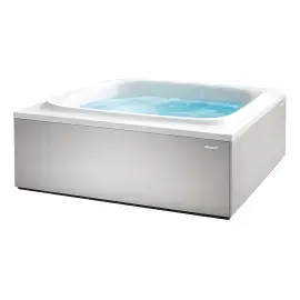 Ванна гідромасажна SKYLINE Jacuzzi SKY022A0100+ 9440B74A — вид на білому тлі
