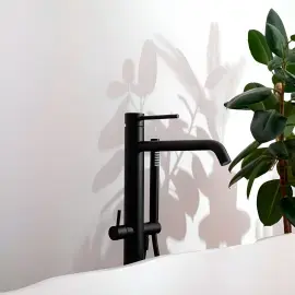 Змішувач для ванни Light Paffoni LIG032NO Matt Black — бічний ракурс