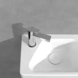 Змішувач для раковини Architectura (на холодну воду) Villeroy & Boch TVW10300600061 — ракурс 3/4