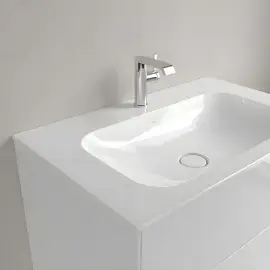 Умивальник Finion Villeroy & Boch 416484R1 — ракурс 3/4