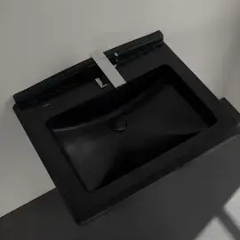 Умивальник Hommage Villeroy & Boch 710175R7 Pure Black CeramicPlus — вид спереду