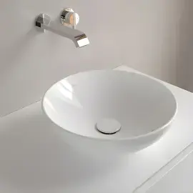 Умивальник Loop & Friends Villeroy & Boch 4A450001 Alpine White — в інтерʼєрі ванної кімнати