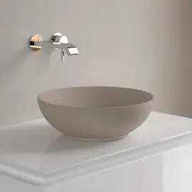 Умивальник Loop & Friends Villeroy & Boch 4A4500AM Almond CeramicPlus — ракурс 3/4
