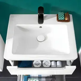 Умивальник Subway 2.0 Villeroy & Boch 7113F001 — вид спереду