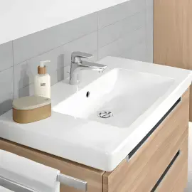 Умивальник Subway 2.0 Villeroy & Boch 71758001 — вид спереду