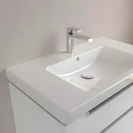 Умивальник Subway 2.0 Villeroy & Boch 71758001 — ракурс 3/4