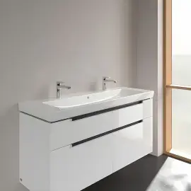 Умивальник Subway 2.0 Villeroy & Boch 7176D2R1 — вид ззаду